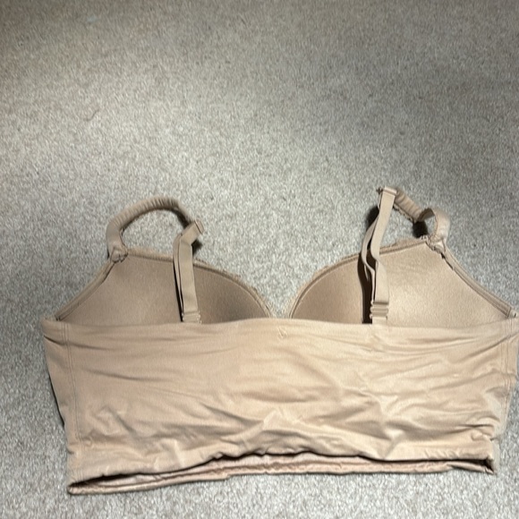 Victoria’s Secret Wireless Push Up Bralette - Picture 4 of 7